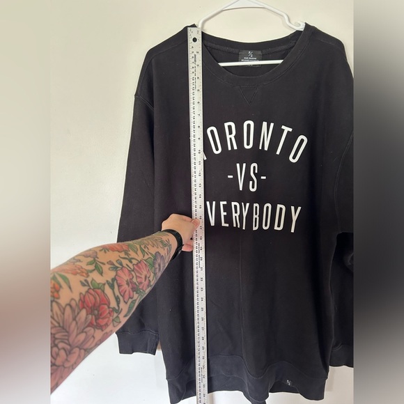 Toronto VS Everybody Peace Collective Canada Black White Sweatshirt Unisex XL - Picture 5 of 7